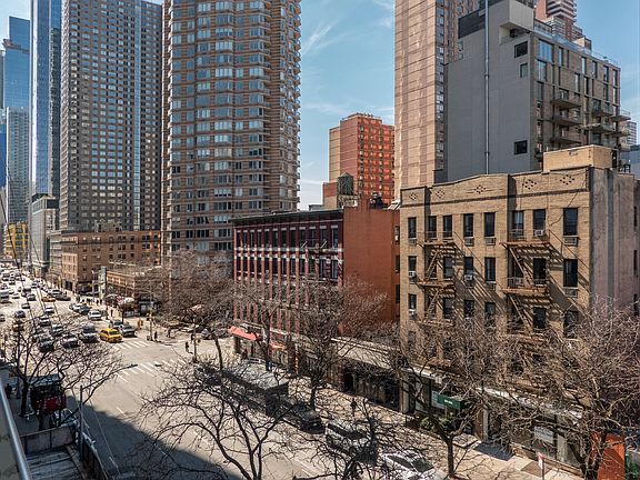 4th image of 464 W 44th St APT 6F