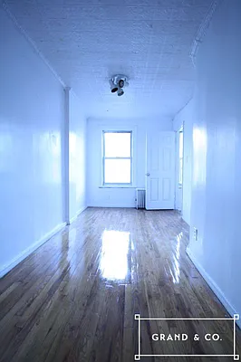 Rented by Grand & Co. | media 27