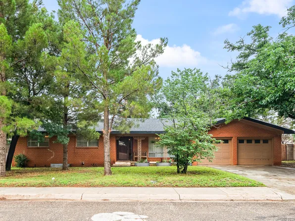 2009 N 4th St, Tahoka, TX 79373
