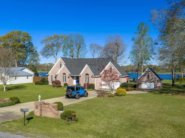 370 Jake Dr, Sylacauga, AL 35151