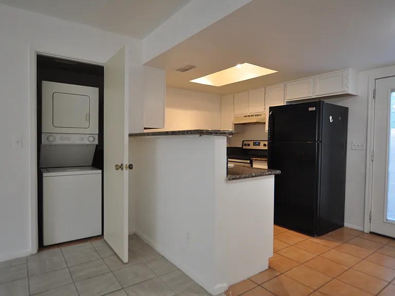 310 S Wilson St #101 — Photo 13