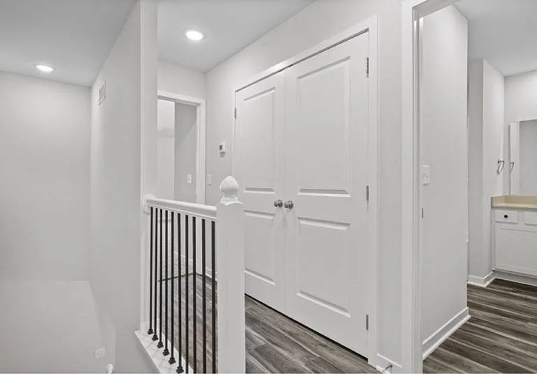 Oak Woods Townhomes — Photo 77