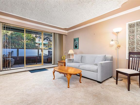 3rd image of 1025 Inverness Rd #209