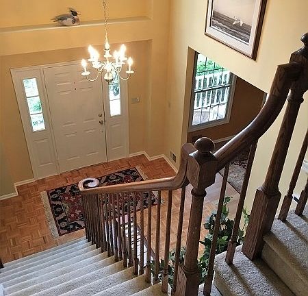 3rd image of 4 Fieldstone Dr