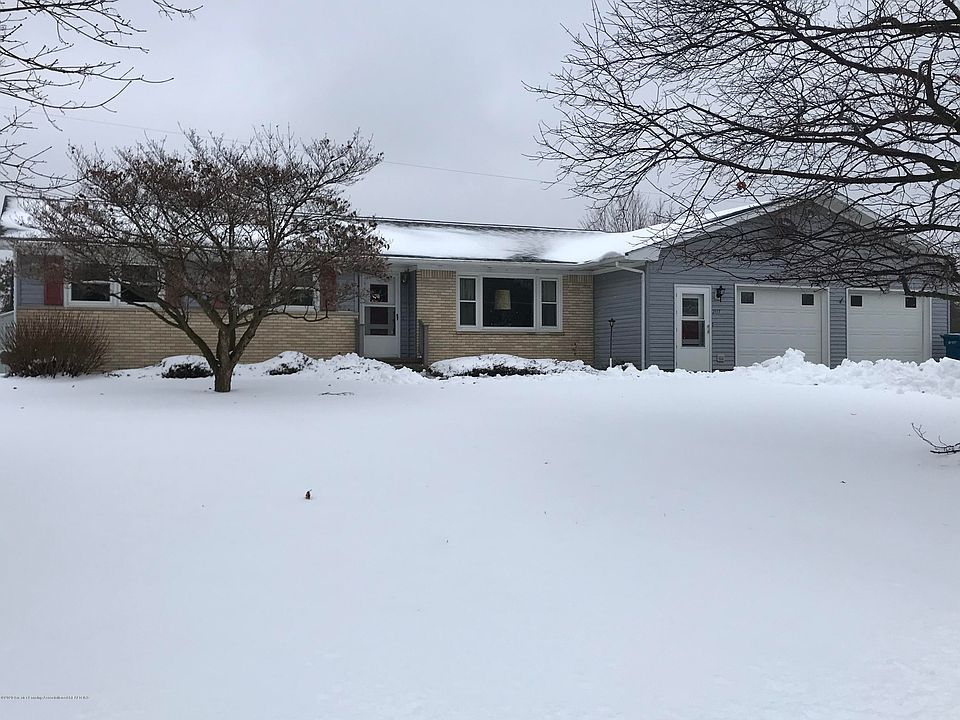 1st image of 2117 Holly Dr