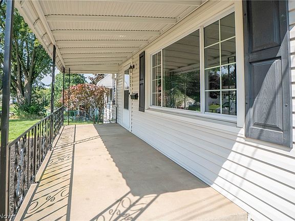 2nd image of 359 Lincoln Ave