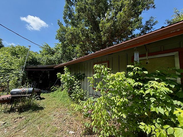 2nd image of 2422 N Hayden Rd
