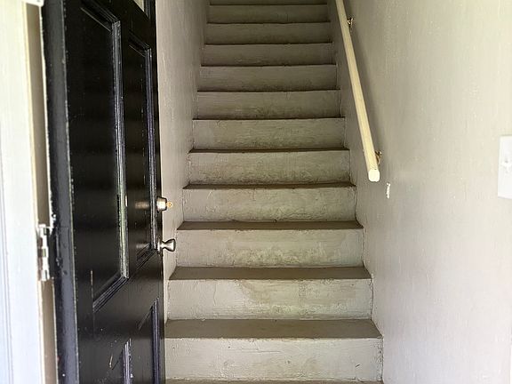 2nd image of 701 F St