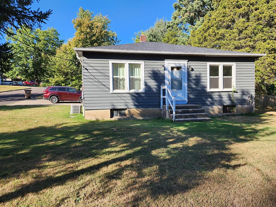 1st image of 1132 Bertling St