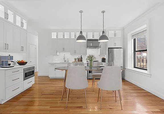 3rd image of 310 W 79th St APT 6ER