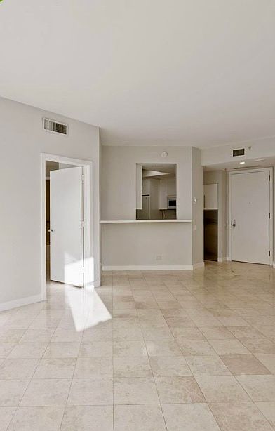 2nd image of 888 Brickell Key Dr APT 1501