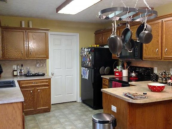 5th image of 61 Shadowridge Ln