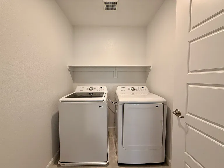 923 Jigglypuff Pl — Photo 31