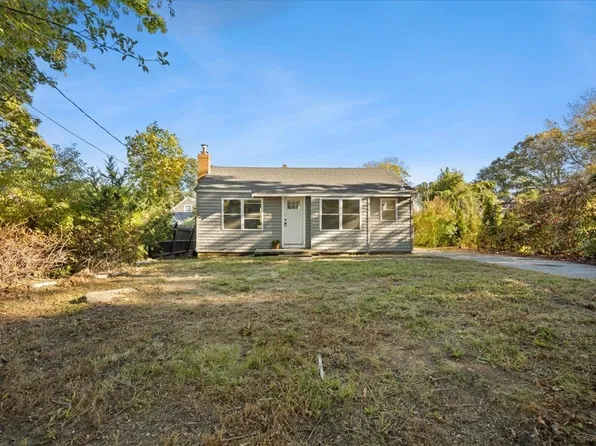 15 Cochituate Rd, Plymouth, MA 02360