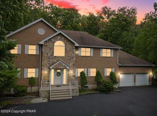 280 Eastshore Dr, East Stroudsburg, PA