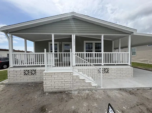 3835 Edam St #717, Sarasota, FL 34234