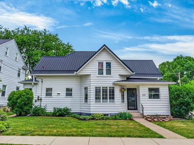 229 E Pearl St, Belleville, WI, 53508