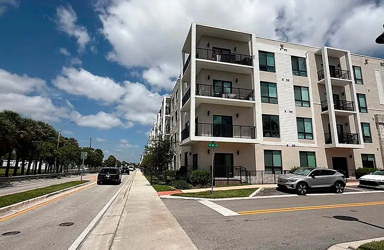 8001 NW 41st St #F-207 — Photo 13
