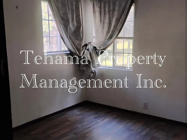 6914 Mobile Park Dr — Photo 6