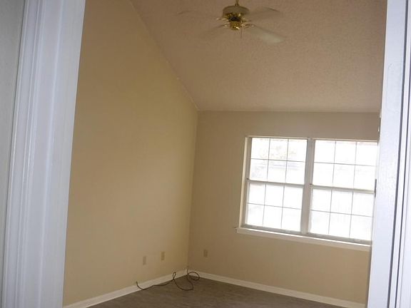 5th image of 15505 E 48th Ter