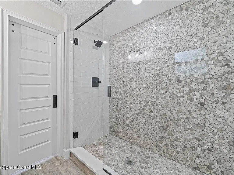 540 Albatross St — Photo 12