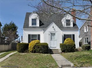 15 Tennyson Rd, Cranston, RI 02910