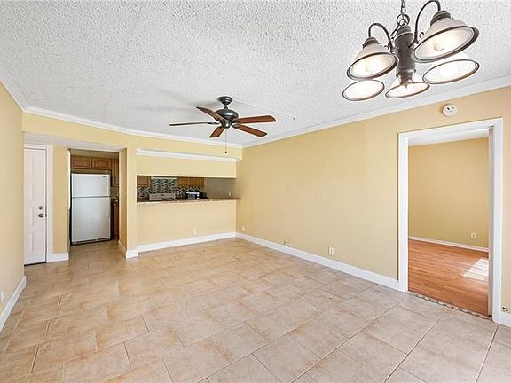 4th image of 11574 NW 43rd St #11574