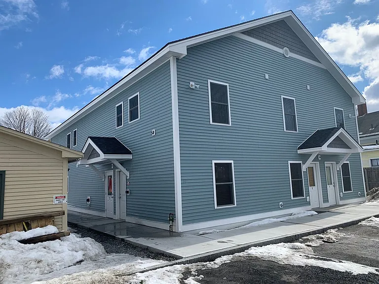 66 Upper Main St — Photo 9