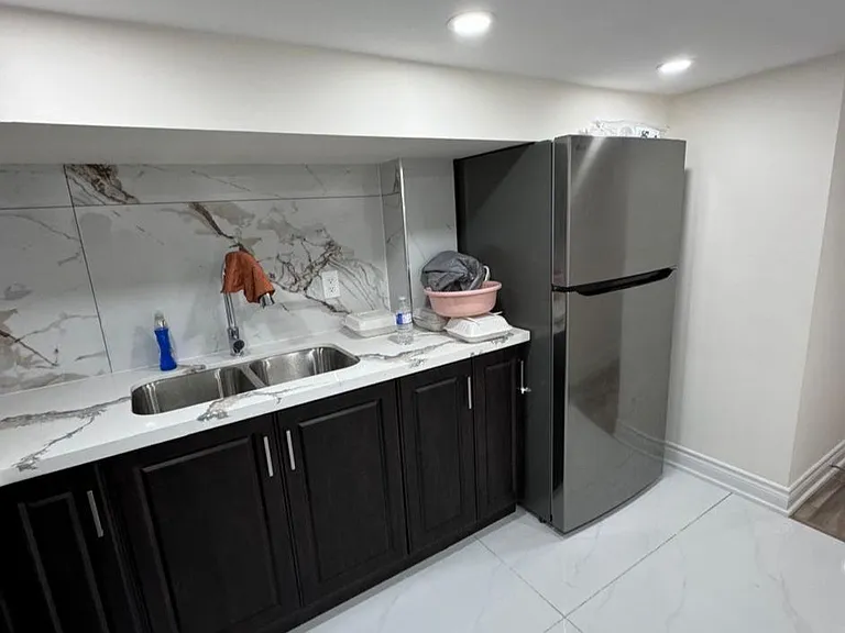 44 Liam Ln #BASEMENT — Photo 3