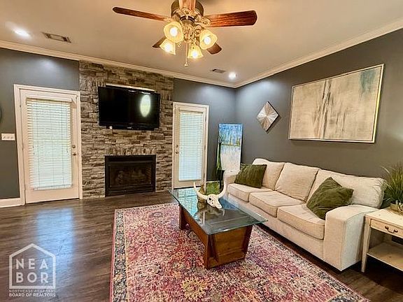 5th image of 2813 Freedom Dr