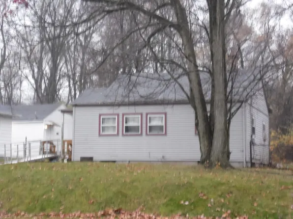 1908 W Ewing Ave, South Bend, IN 46613