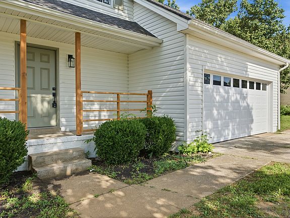 5th image of 701 Rocky Ridge Cir