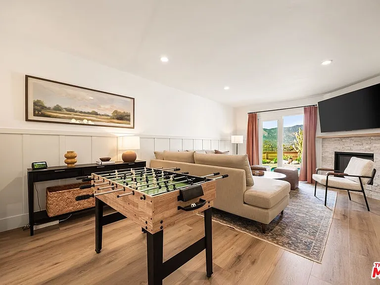 107 Alto Dr — Photo 14