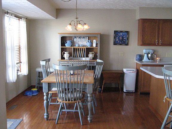 5th image of 7705 Storrington Pl