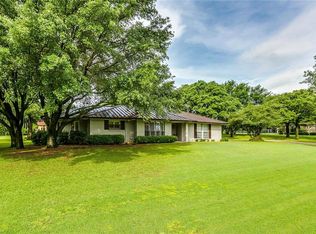 105 Thousand Oaks Ln, Joshua, TX 76058