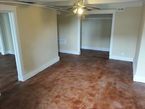 4th image of 100 W 36th St