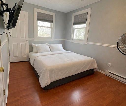 3rd image of 1007 Fish Hill Rd