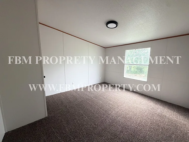 1075 Pluto Rd — Photo 13