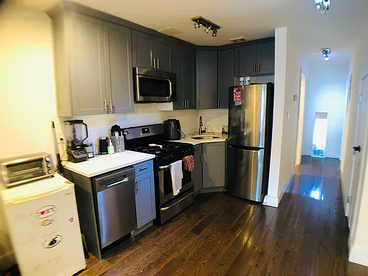 Rented by Compass | media 16