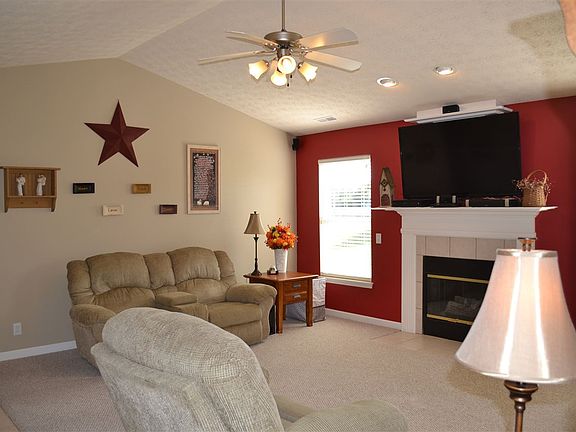 5th image of 639 Marquis Cir