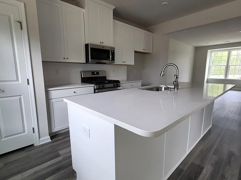 1105 Kentlands Dr — Photo 7