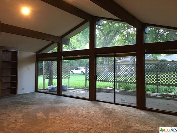 3rd image of 1114 Dakota Dr