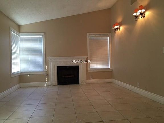 3rd image of 7737 Parnell Ave