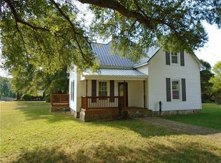 136 Mathewson St, Hudson, NC 28638