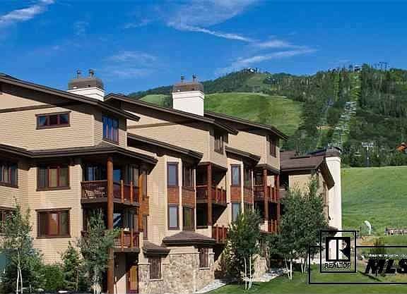 2nd image of 2085 Ski Time Square Dr #213