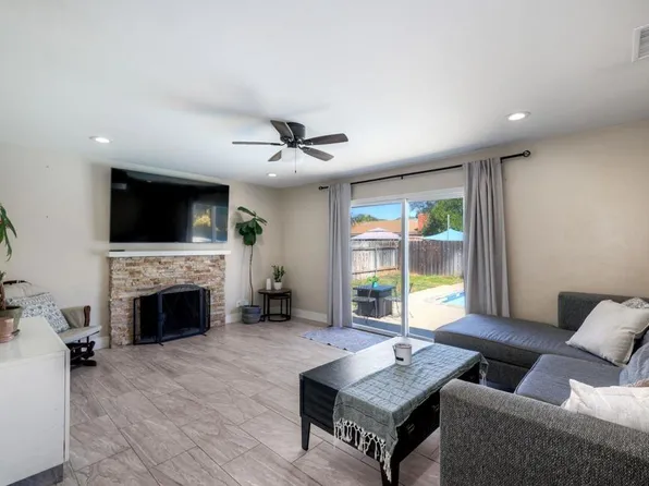 924 Daisy St, Escondido, CA 92027