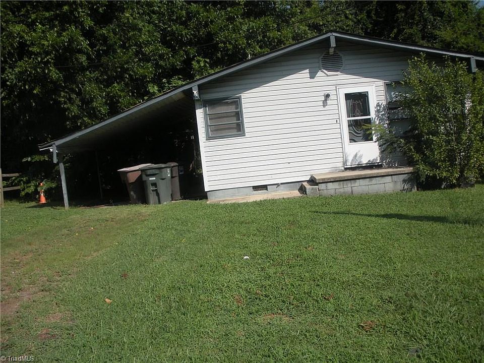 1st image of 3403 Calumet Pl