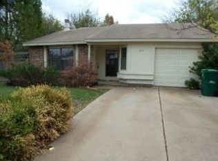 212 London Ln, Glenn Heights, TX 75154