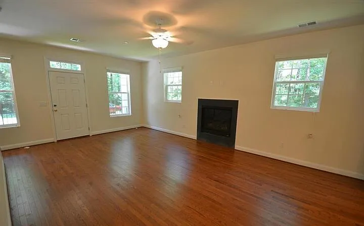 5917 Sneed Dr — Photo 3