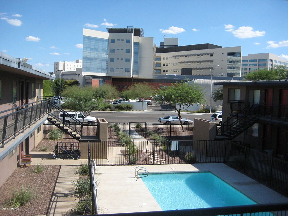 1st image of 310 W EARLL Drive #204